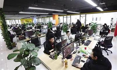 重庆造首款无人驾驶共享汽车亮相美国硅谷，技术实力引领出行变革